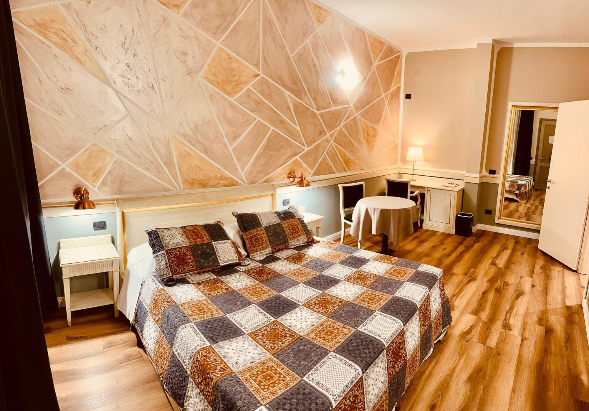 Motel Malpensa Inn & Hotel-Airport Case Nuove  Exterior photo