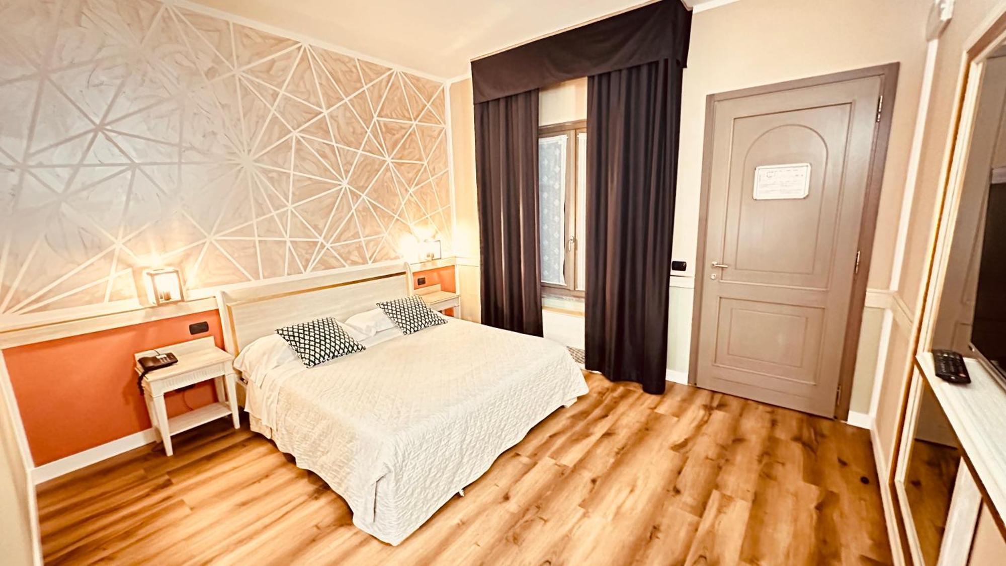 Motel Malpensa Inn & Hotel-Airport Case Nuove  Exterior photo